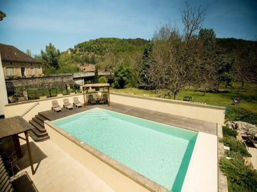 Majestic Villa In Daglan With Private Pool