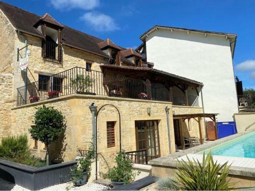Majestic Villa In Daglan With Private Pool