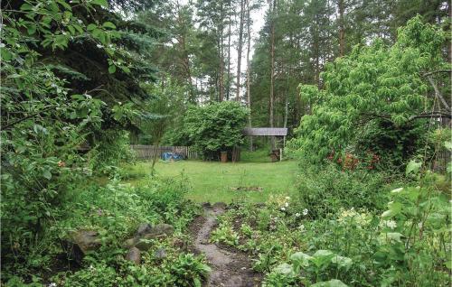 Holiday Home Drezdenko Lubiat�w II