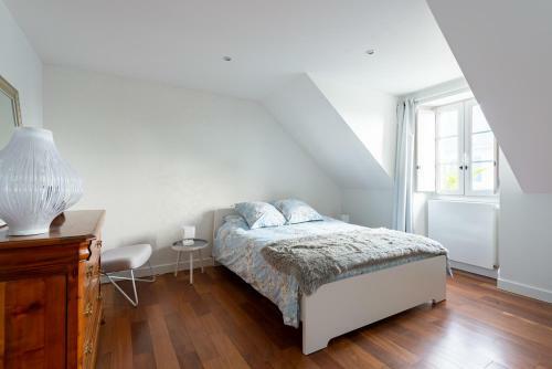 El�gance, Espace Et Piscine � Pornichet