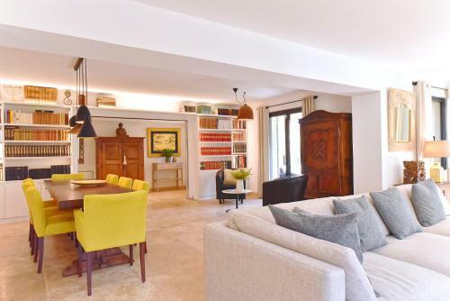 Hostal Le Mas Des F�es