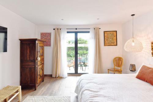 Hostal Le Mas Des F�es