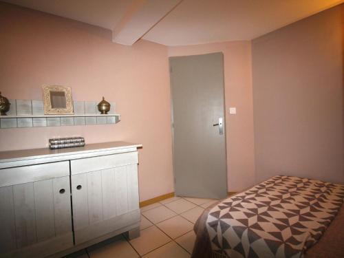Splendid Cottage In Faucon With Swimming Pool