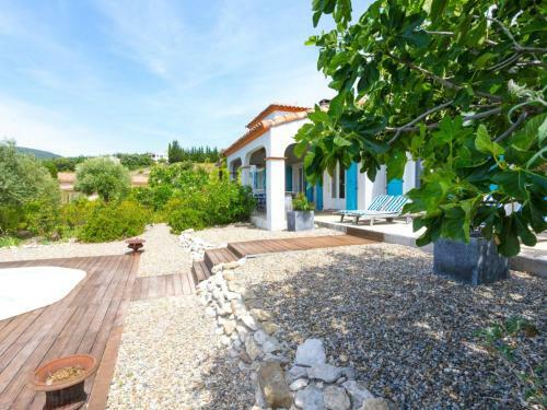 Modern Villa In Camplong With Private Pool