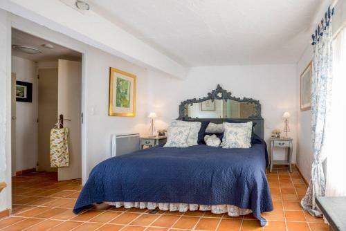 Flaujagues Villa Sleeps 8 Wifi