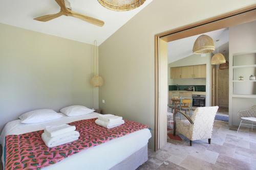 Hostal Domaine Les Petites Vaines