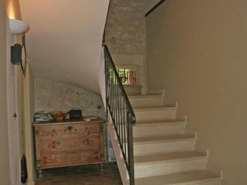 Spacious Mansion In Grignan With Swimming Pool