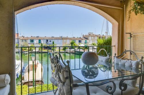 Apartamento Studio With Balcony Overlooking The Port