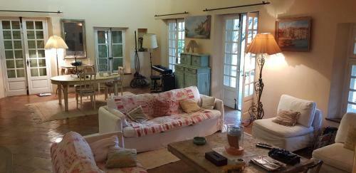 Splendid House On The Heights Of Grimaud