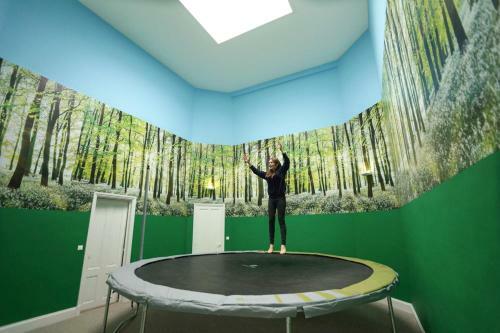 Hallines Chateau Sleeps 26 Wifi