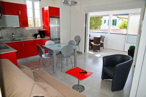 Apartamento Kaneta - Apt 3*** Dans Villa Typique Et Piscine