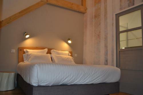 Hotel Logis Auberge de Pont Calleck