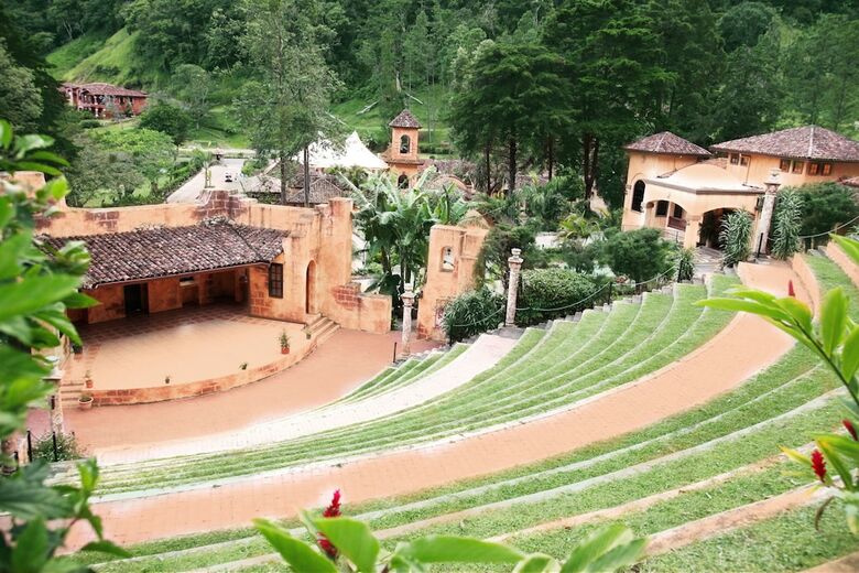 Hotel Valle Escondido Resort Golf & Spa