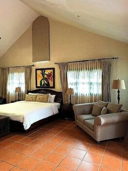 Hotel Valle Escondido Resort Golf & Spa