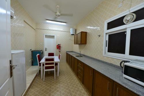 Husin Al Khaleej Hotel Apartment