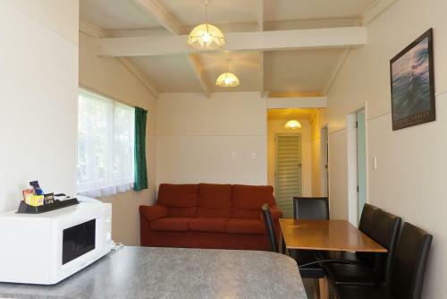 18th Avenue Thermal Motel