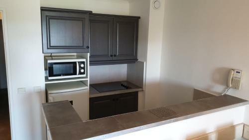 Apartamento Les Issambres 2 Bedroom With Sea View