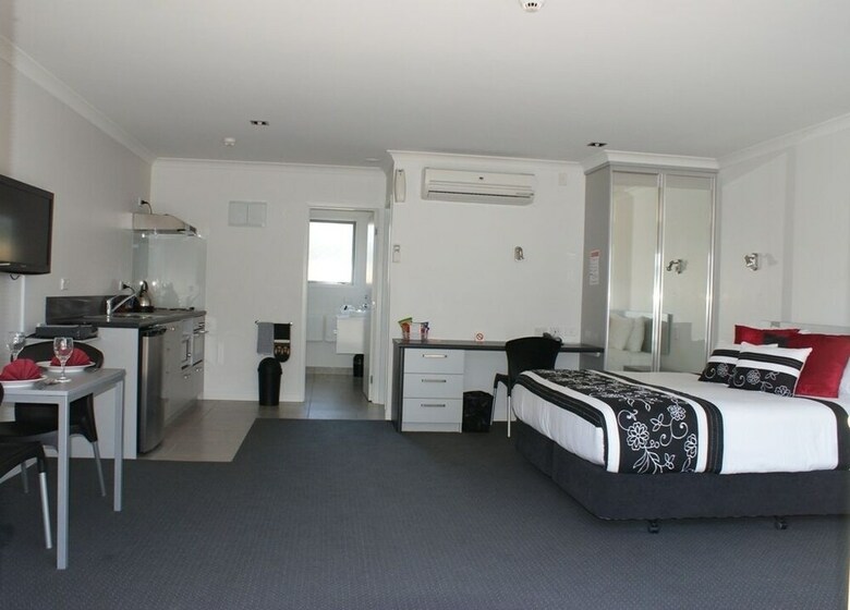 Pukekura Motor Lodge