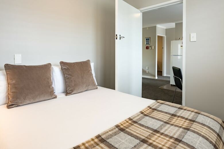 Suncourt Hotel & Conference Centre
