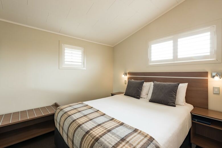 Suncourt Hotel & Conference Centre
