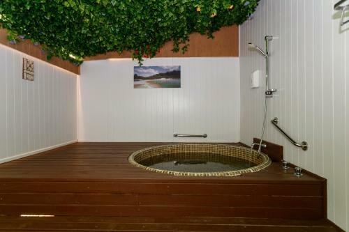 Lakefront Motor Lodge Thermal Spa