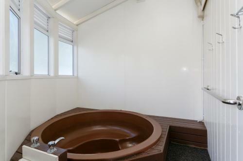 Lakefront Motor Lodge Thermal Spa