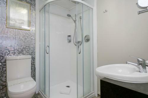 Lakefront Motor Lodge Thermal Spa