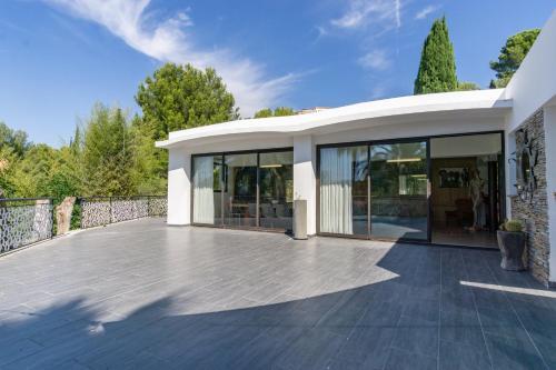 Homelly - Somptueuse Villa de 450m2