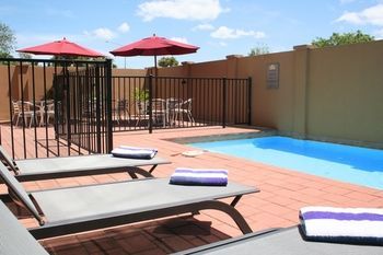 Hotel Ventura Inn & Suites Hamilton
