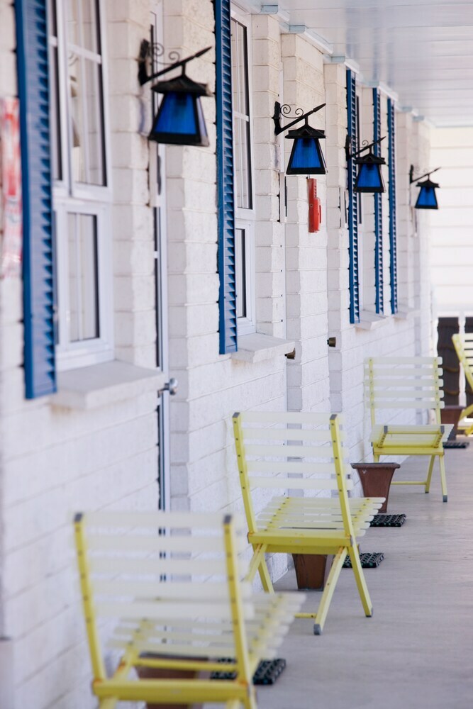 Boundary Court Motor Inn