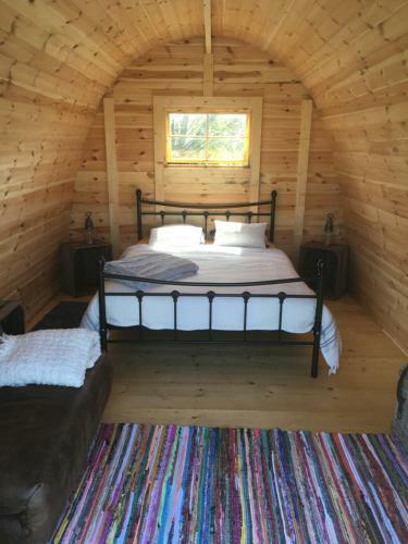 Captivating 1-bed Pod In Passais-villages