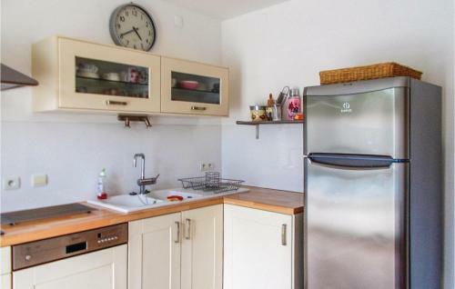 Two-bedroom Holiday Home In Les Angles