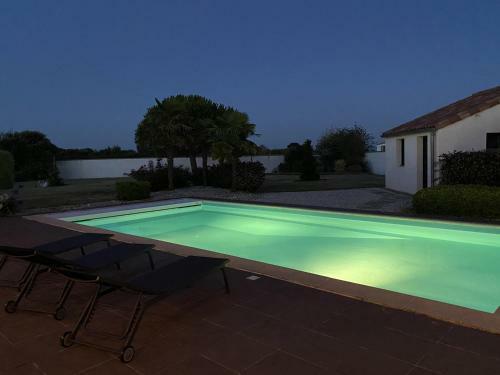 Une Grande Villa Avec Piscine Aux Sables D Olonne