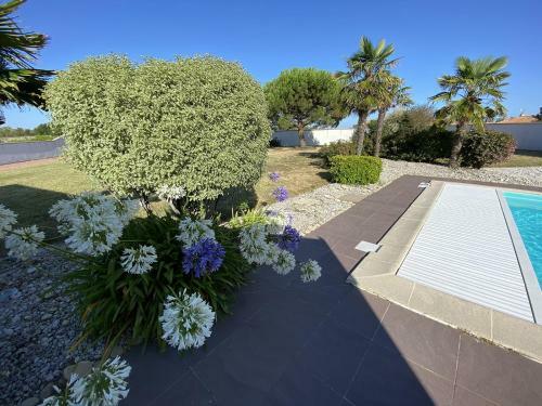 Une Grande Villa Avec Piscine Aux Sables D Olonne