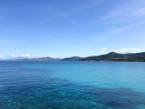 L'ile-rousse Villa Sleeps 2 With Air Con And Wifi