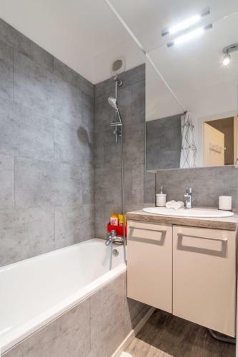 Apartamento Central Lille Nice Functional And Cozy Ap For 2pers Parking