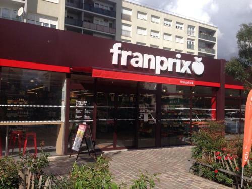 Apartamento ? Studio Neuf Confort Et �colo ? Proche Orly/massy/paris