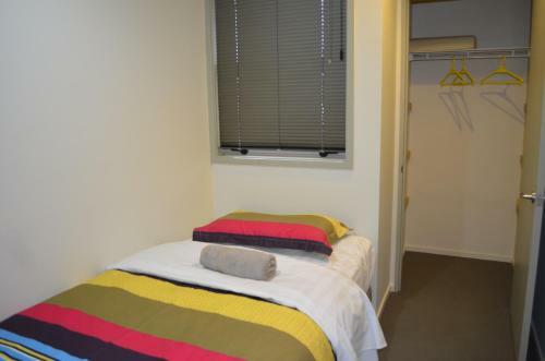 Bed & Breakfast M&y Airport Guest House (red)