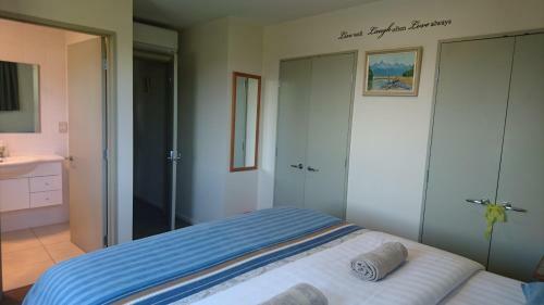 Bed & Breakfast M&y Airport Guest House (red)