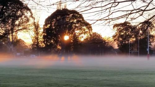 Bed & Breakfast M&y Airport Guest House (red)
