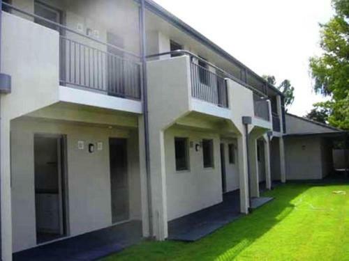 Azena Motel