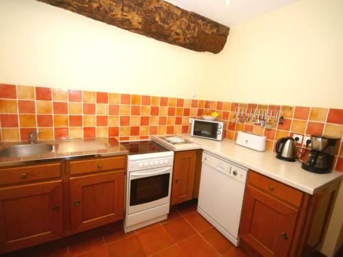 Spacious Farmhouse In Maisons With Terrace