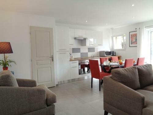 G�te Maringes, 3 Pi�ces, 4 Personnes - Fr-1-496-174