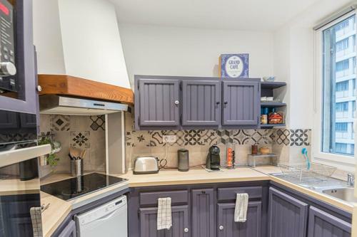 Design And Air Conditioned Apartment