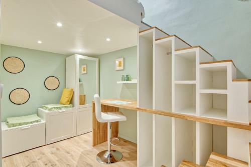 Major In Marseille Furnished Apartment