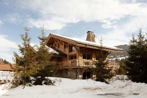 Chalet Wood