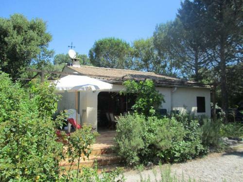 Delightful Holiday Home In Mejannes Le Clap With Pool