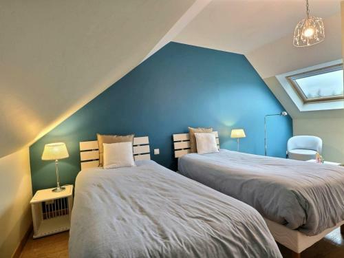 G�te Melesse, 3 Pi�ces, 4 Personnes - Fr-1-538-125
