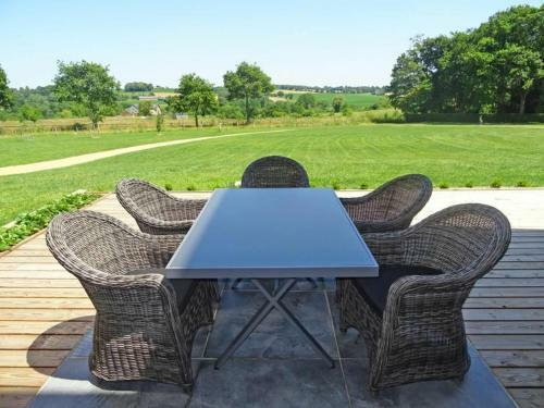 G�te M�nil, 3 Pi�ces, 4 Personnes - Fr-1-600-112