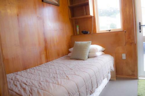 747 Motel & Car Hire